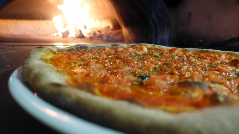 pizzeria-TOUET DE L ESCARENE-min_pizza-2643374